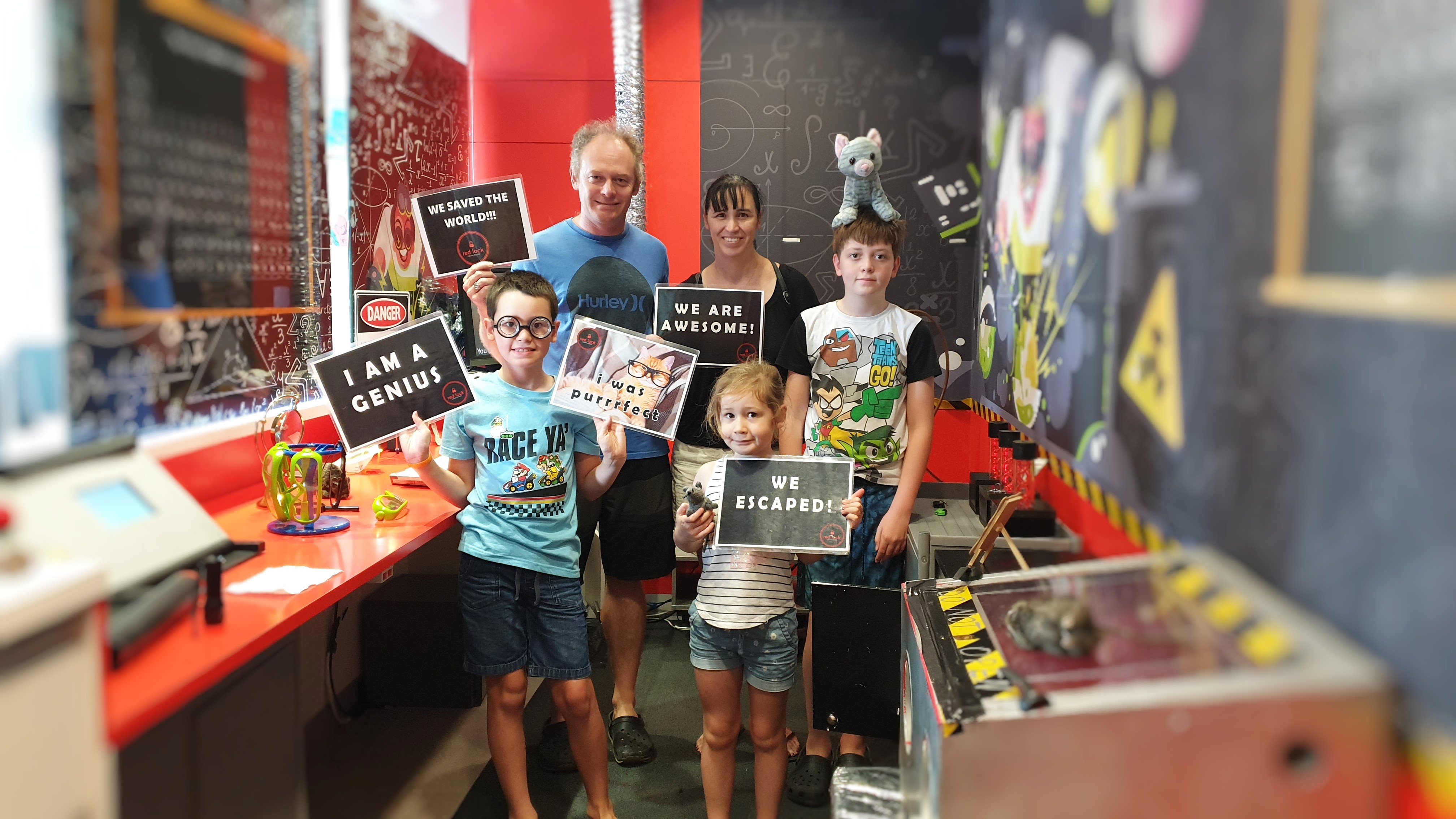 indoor-activities-sunshine-coast-red-lock-escape-rooms